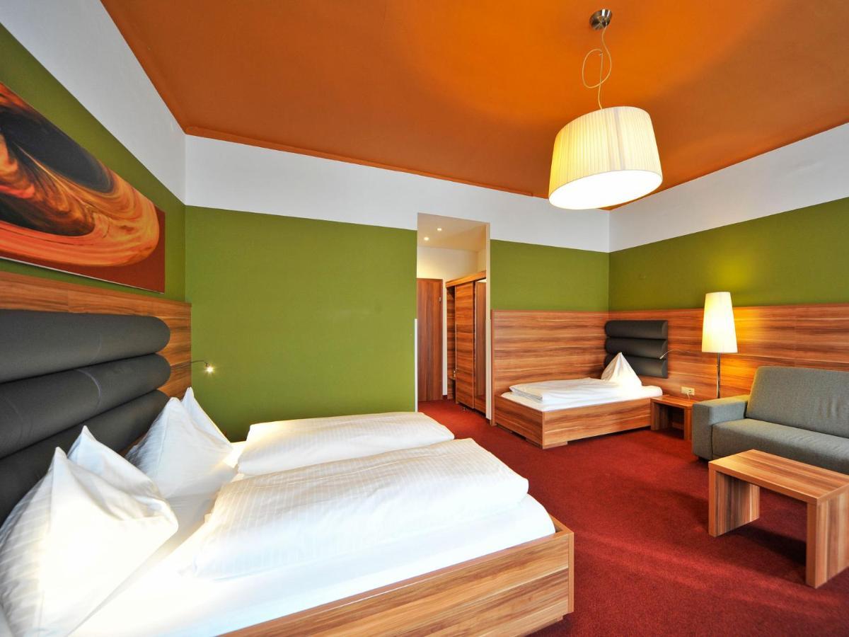 Hotel Ertl & Restaurant El Venado 스피탈안더드라우 외부 사진
