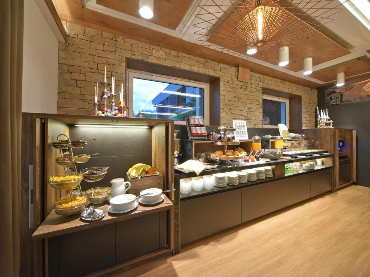 Hotel Ertl & Restaurant El Venado 스피탈안더드라우 외부 사진