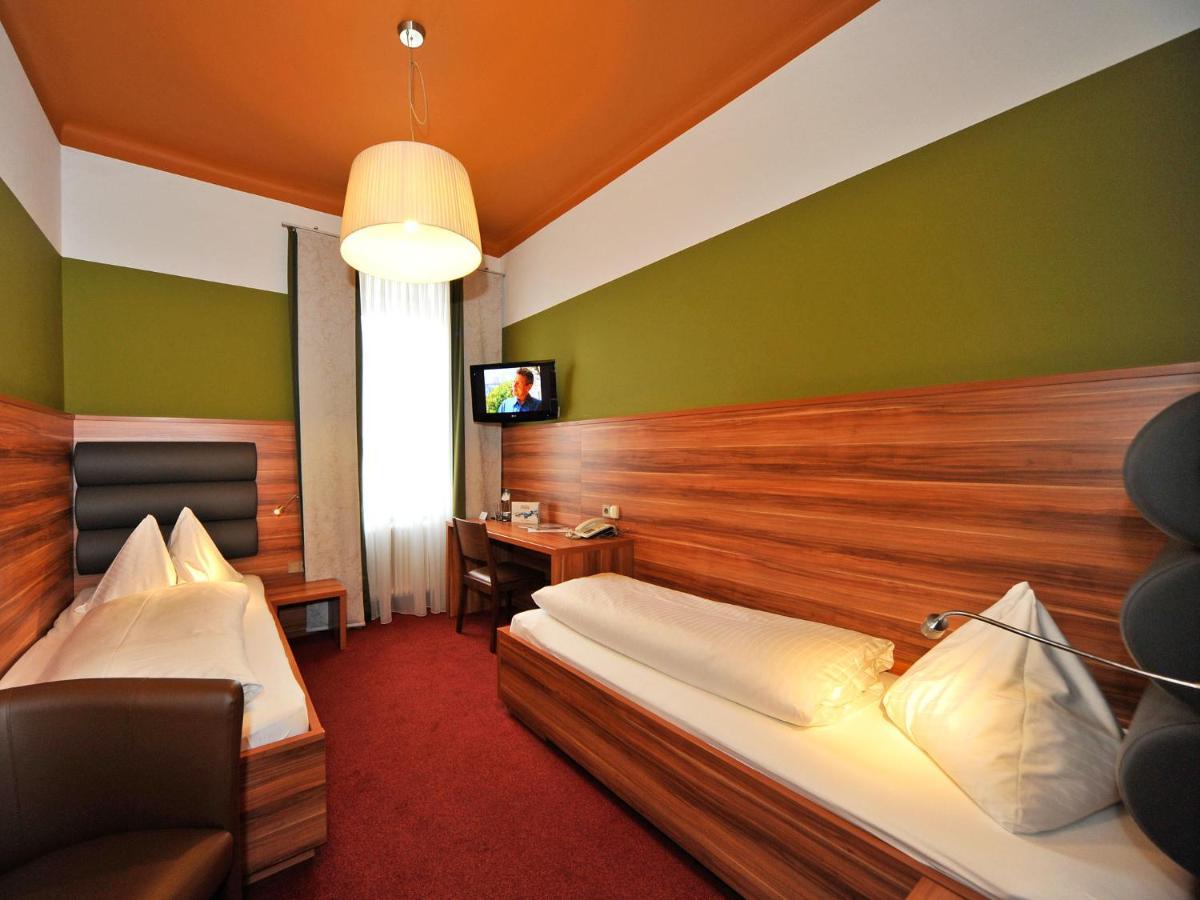 Hotel Ertl & Restaurant El Venado 스피탈안더드라우 외부 사진