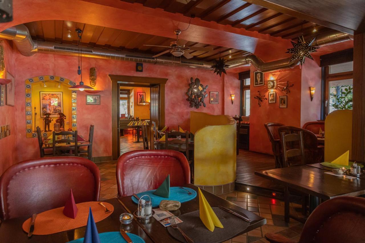 Hotel Ertl & Restaurant El Venado 스피탈안더드라우 외부 사진
